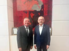 Honaz Belediye Başkanı Yüksel Kepenek, CHP Genel Merkezi'nde Kemal Kılıçdaroğlu ile görüşüyor