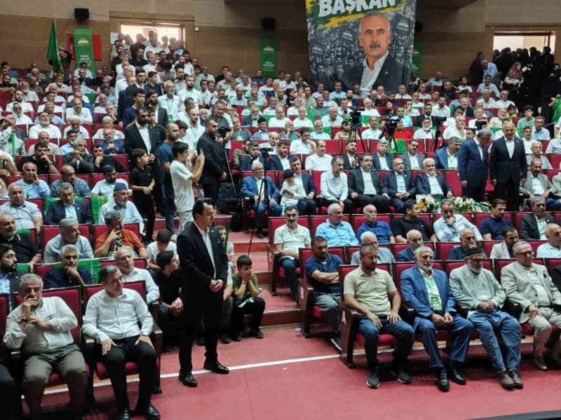 HÜDA PAR Genel Başkanı Zekeriya Yapıcıoğlu, Batman İl Başkanlığı 5. Olağan İl kongresine katıldı