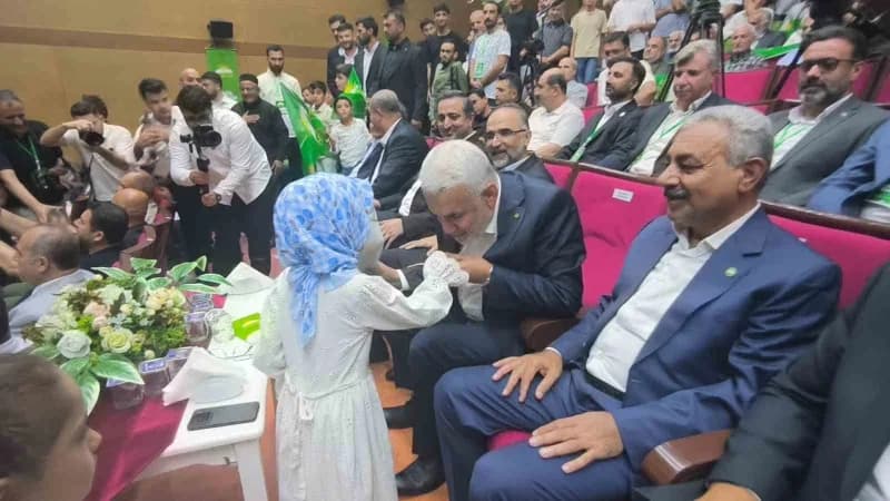 HÜDA PAR Genel Başkanı Zekeriya Yapıcıoğlu, Batman İl Başkanlığı 5. Olağan İl kongresine katıldı