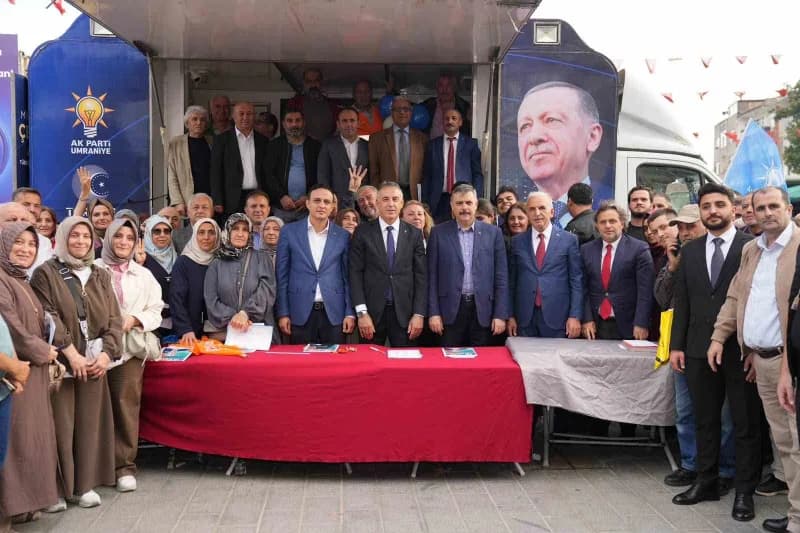 Türkiye Yüzyılı Buluşmaları kapsamında Ümraniye’de bir dizi ziyaret gerçekleştiren İçişleri Bakanı Mustafa Çiftçi, AK Pa