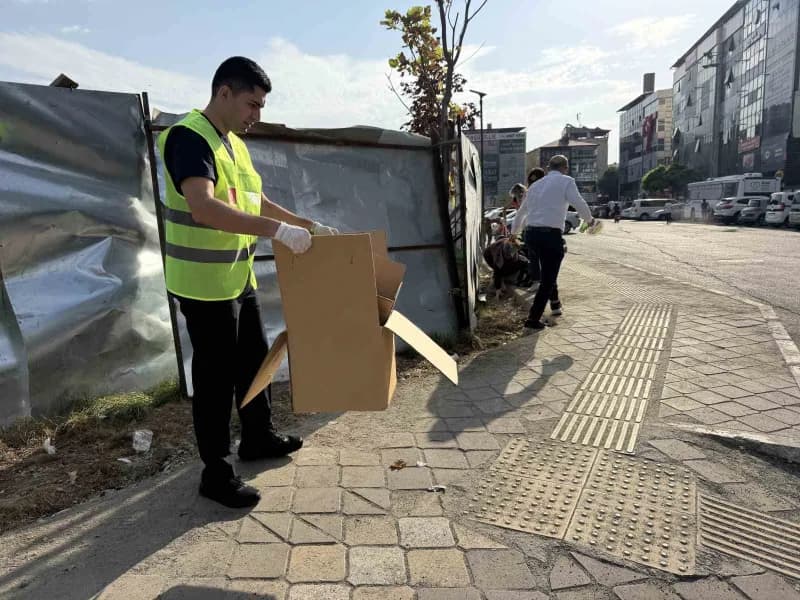 Şehir genelinde temiz ve düzenli bir çevre oluşturulması amacıyla yürütülen çalışmalar, kamu kurumlarının kendi bünyeler