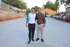 Kahramanmaraş'ta ikiz kardeşler Osman ve Orhan Topuz için düzenlenen asker eğlencesinde davul zurna eşliğinde halay çeki