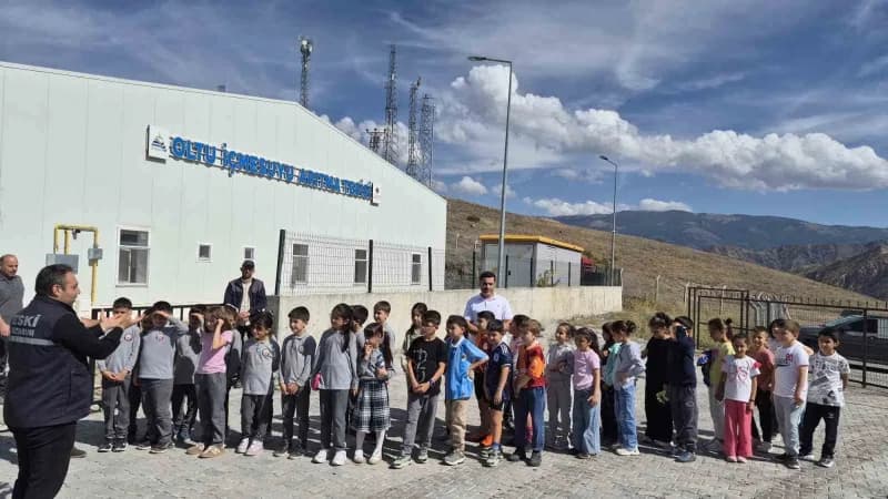 Erzurum’da ilkokul öğrencileri, suyun arıtılma aşamalarını Yerinde görmek ve Su tasarrufu konusunda bilinçlenmek amacıyl