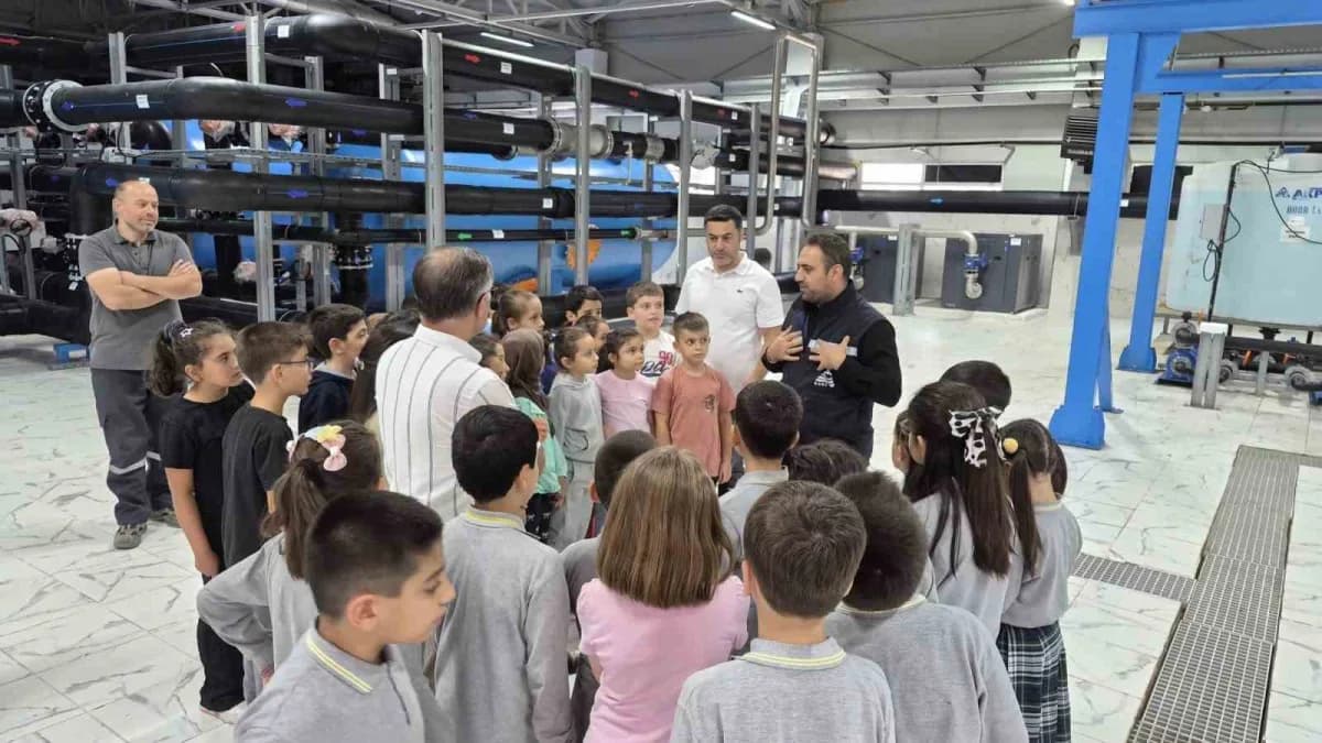 Erzurum’da ilkokul öğrencileri, suyun arıtılma aşamalarını Yerinde görmek ve Su tasarrufu konusunda bilinçlenmek amacıyl