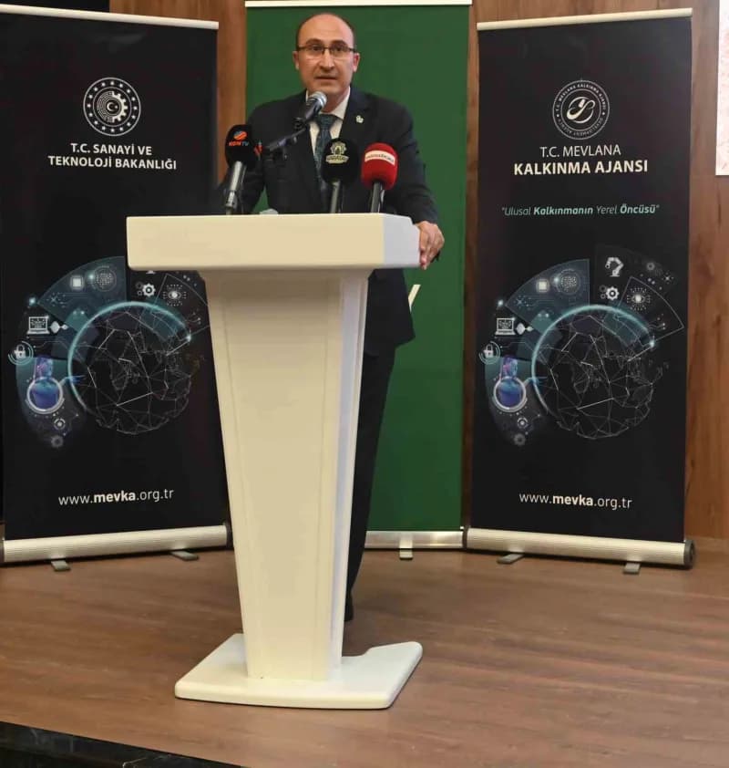 Mevlana Kalkınma Ajansı Genel Sekreteri Dr. İhsan Bostancı, "İlmek İlmek Anadoludakiler İle Kenevirden Hadim Bezine' Pro