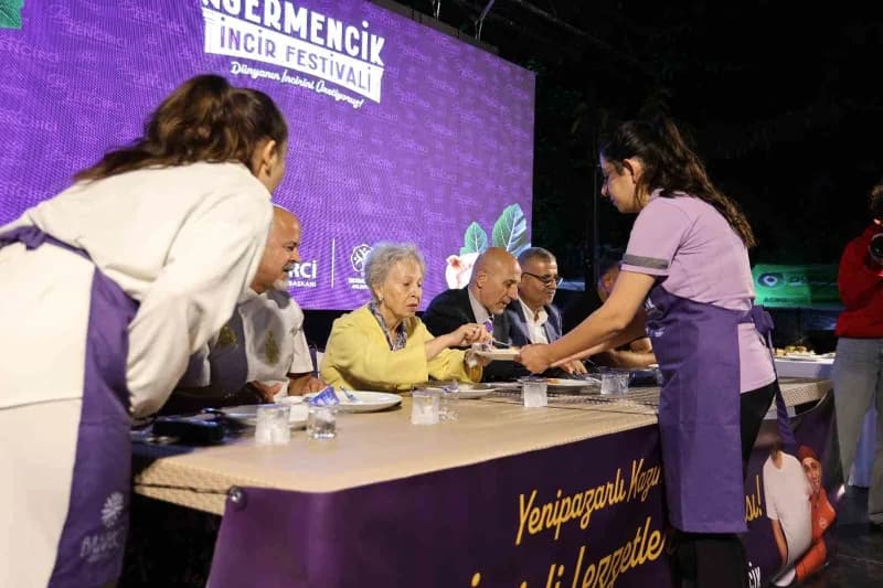 Germencik 22. İncir Festivali’nde düzenlenen İncirli Lezzetler Yarışması'na işten çıkıp son anda yetişen ve 10 dakika iç