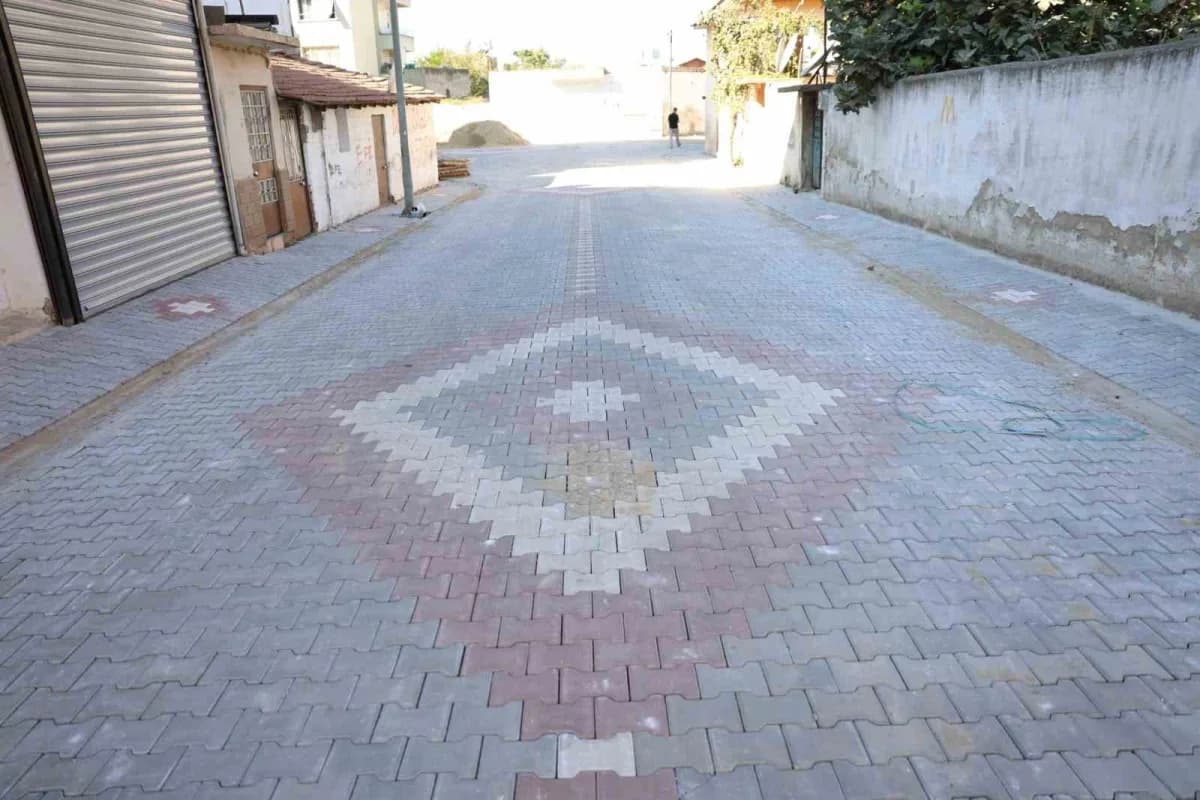 Başkan Kaya, İstiklal Mahallesi’nde çalışmaları yerinde inceledi