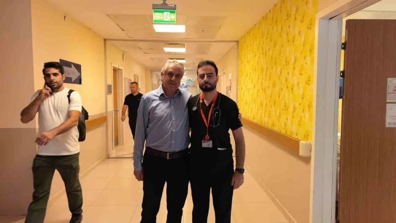 30 yıldır Laboratuvar Teknisyeni olarak çalışan Ersural Süner (58) ve Doktor İlkay Murat Süner (24)