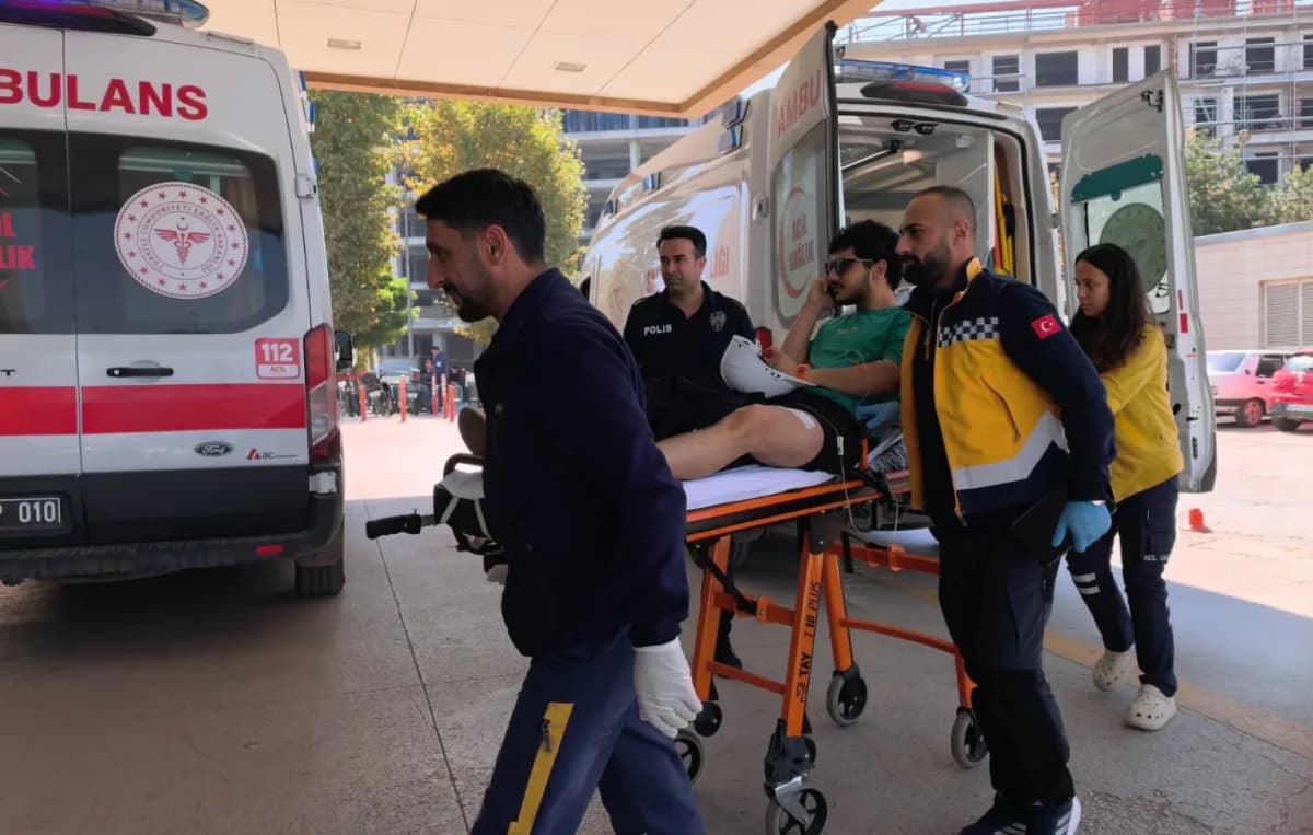 Bursa’nın İnegöl ilçesinde otomobil ile motosikletin çarpışması sonucu meydana gelen kazada motosiklet sürücüsü yaraland