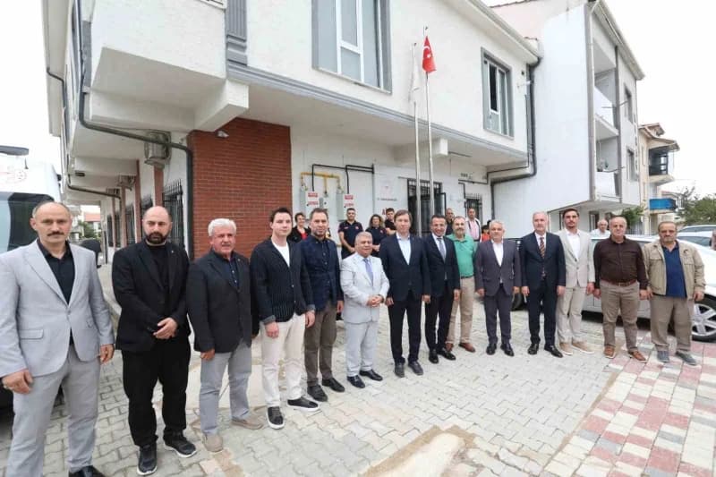 İnegöl’de devlet, Belediye ve hayırsever iş birliğinde başlatılan Aile Sağlığı Merkezleri yapım çalışmalarıyla mahallele