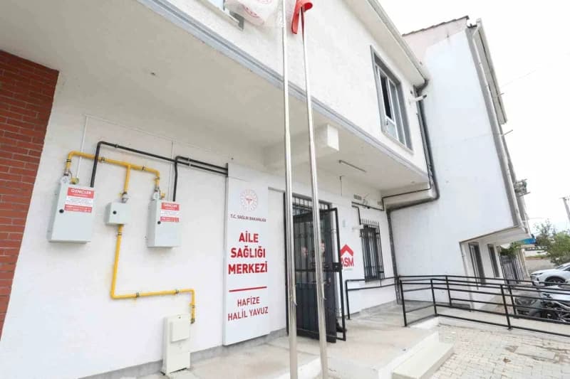 İnegöl’de devlet, Belediye ve hayırsever iş birliğinde başlatılan Aile Sağlığı Merkezleri yapım çalışmalarıyla mahallele