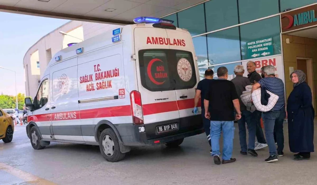 Bursa’nın İnegöl ilçesinde sobadan sızan karbonmonoksit gazından zehirlenen 63 yaşındaki çift, hastanede tedavi altına a