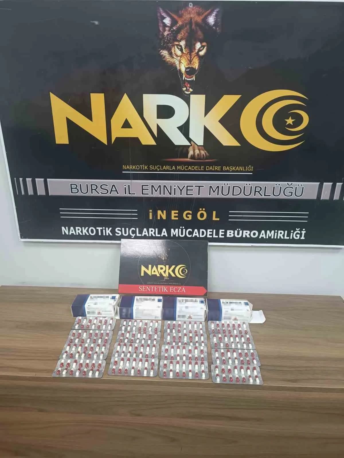 Bursa İnegöl’de uyuşturucu operasyonunda ele geçirilen sentetik ecza kutuları