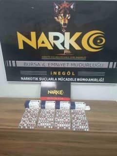Bursa İnegöl’de uyuşturucu operasyonunda ele geçirilen sentetik ecza kutuları