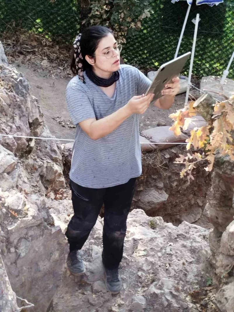 Çanakkale'nin Çan ilçesine bağlı Bahadırlı köyü sınırları içerisinde 2017 yılından bu yana devam eden İnkaya Mağarası Ka