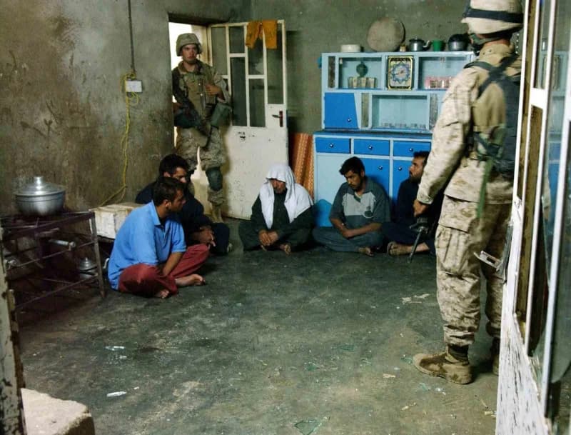 ABD ordusu, kimyasal silah bulunduğu bahanesiyle işgal ettiği Irak’tan 23 yıl sonra çekildi. Amerikan işgali ülkede isya