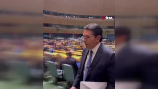 BM Genel Kurulu salonunda İsrail’in Daimi Temsilcisi Danny Danon ve İranlı diplomat