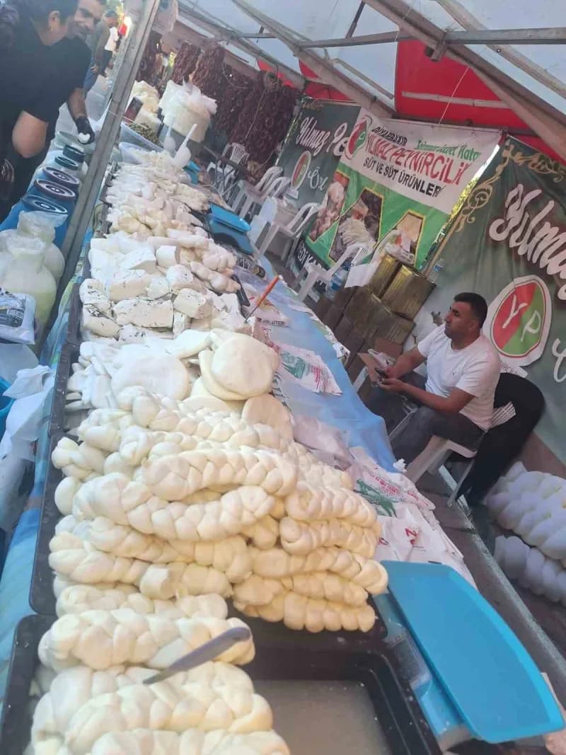 İstanbul'da Diyarbakır Yöresel Ürünler ve Ciğer Festivali düzenlendi.