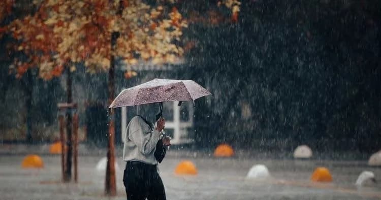 İstanbul için Kuvvetli yağış ve fırtına uyarısı