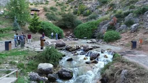 Konya Halkapınar'daki 3 bin yıllık İvriz Kaya Anıtı'nın tarihi kabartmaları ve doğal çevresi