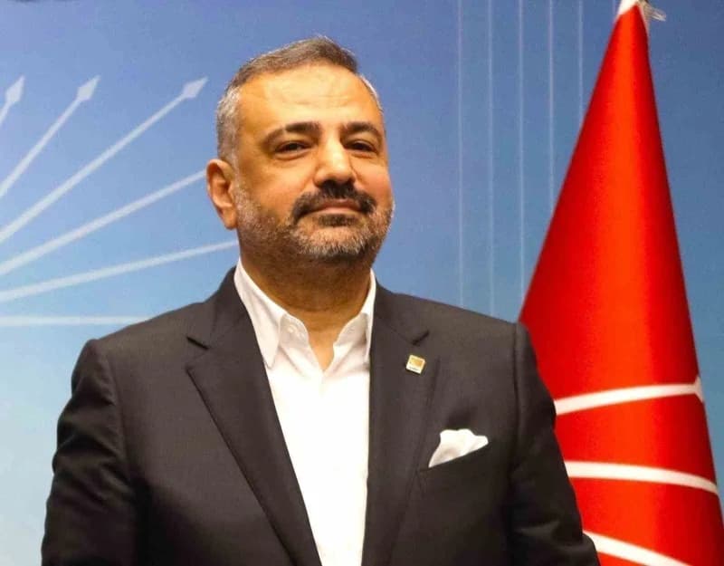 Eski CHP İzmir İl Başkanı Şenol Aslanoğlu