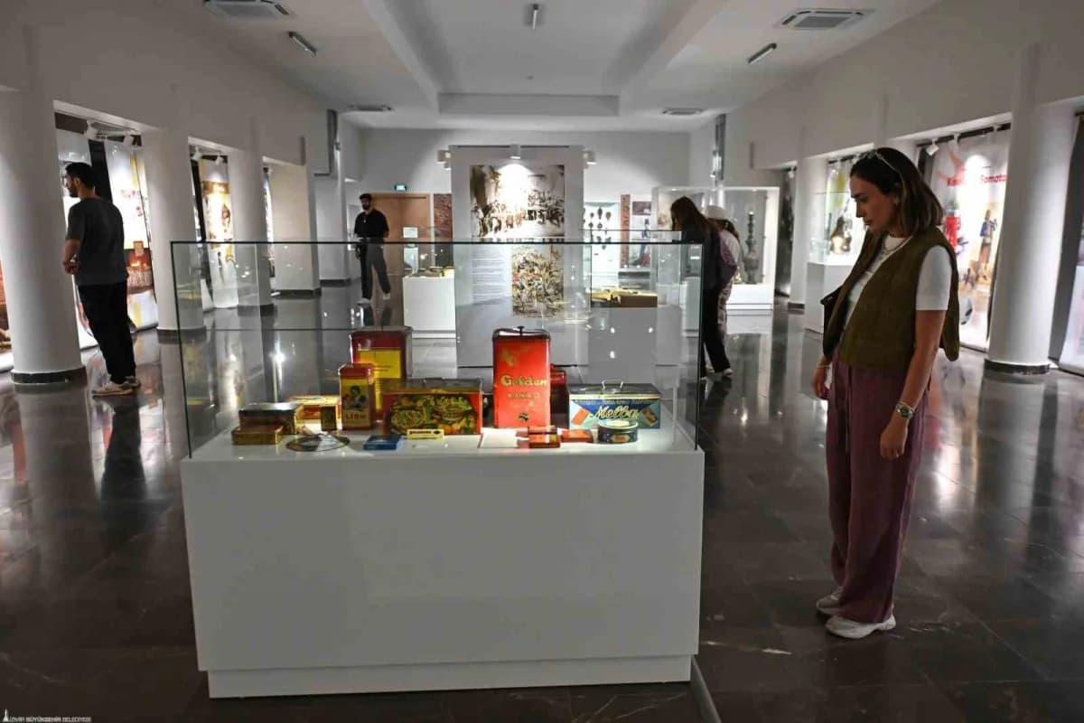 Nâzım Hikmet’in yaşamını ve sanatını ele alan "ROMANTİKA / Bir Ömrün Seyrüseferi", Kültürpark’ın 90 yıllık tarihini anla