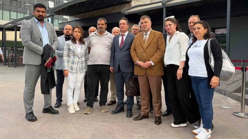 İzmir'in Konak ilçesinde taksi şoförü Deniz Örer'in aracına binen yolcu tarafından tabancayla vurularak öldürülmesine il