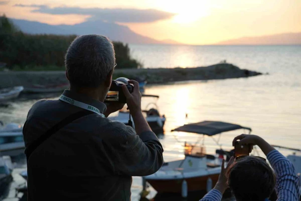 İznik Belediyesi tarafından düzenlenen Ekinoks 2026 Fotoğrafçılar Maratonu, 18-21 Eylül 2026 tarihleri arasında 300 foto