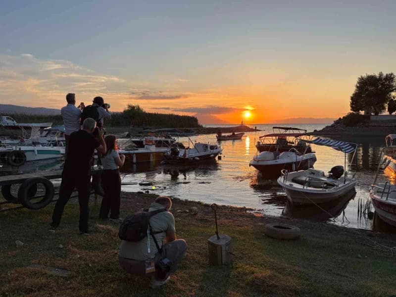 İznik Ekinoks 2026 Fotoğrafçılar Maratonunda yarışan fotoğrafçılar ve tarihi mekanlar