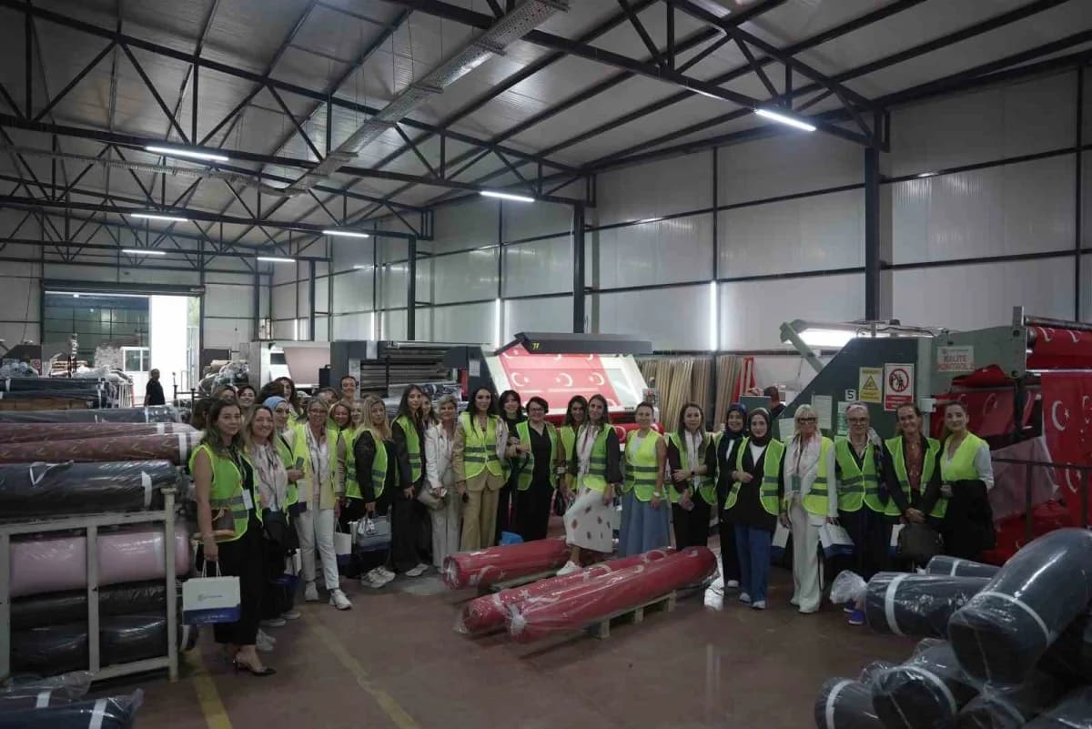 Sanayici kadınlar, Zenderlioğlu’nun üretim yolculuğuna tanıklık etti