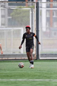 Kafayat Atoke Başhıru, Kayseri Kadın Futbol Kulübü formasıyla maçta gol sevinci yaşarken