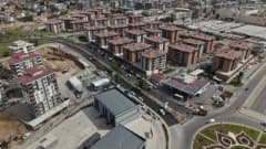 Kahramanmaraş’ta Ali Sezal Bulvarı’nda devam eden sıcak asfalt çalışmaları