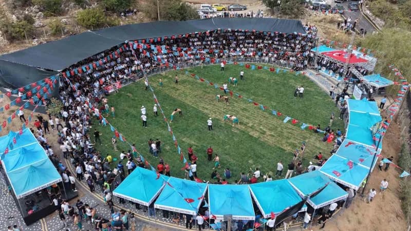 Kahramanmaraş'ta 3. Kertmen Karakucak ve Şalvar Güreşi Festivali, Onikişubat Belediyesi ve Türkiye Geleneksel Güreşler F