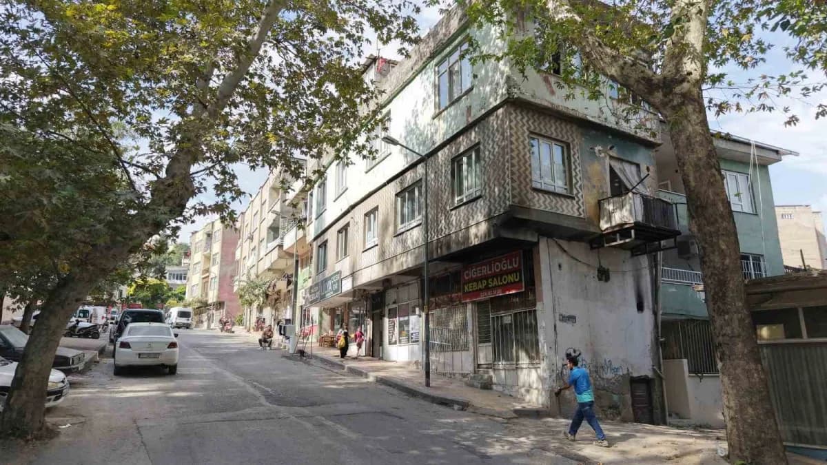 Kahramanmaraş'ta Tarihi alanda görsel devamlılığın sağlanması için Tarihi Kahramanmaraş Kalesi'nin çevresi yenileniyor