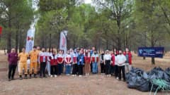 Kahramanmaraş Kapıçam Tabiat Parkı’nda gönüllülerin çevre temizliği yapması