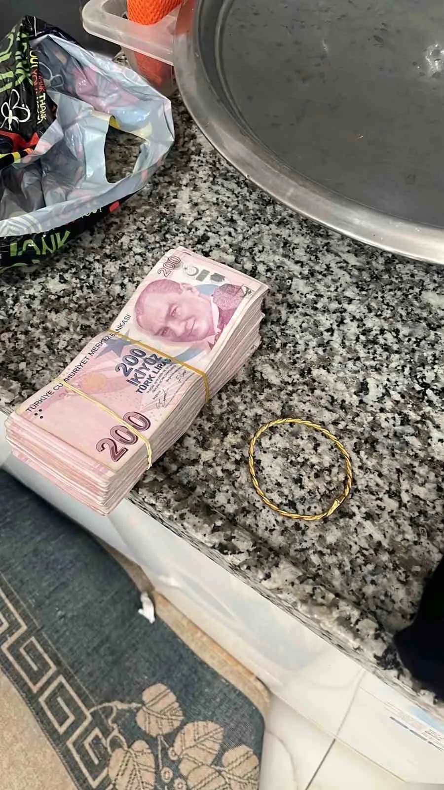 T.k.’nin ayrıca Yaşar’dan aldığı altınları da ikametinde sakladığını itiraf ettiği belirtildi.