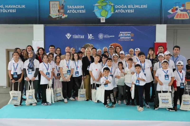 Samsun Büyükşehir Belediyesi tarafından hayata geçirilen “Kapsayıcı Bilim Atölyeleri: birlikte Keşfediyoruz” Projesi tam