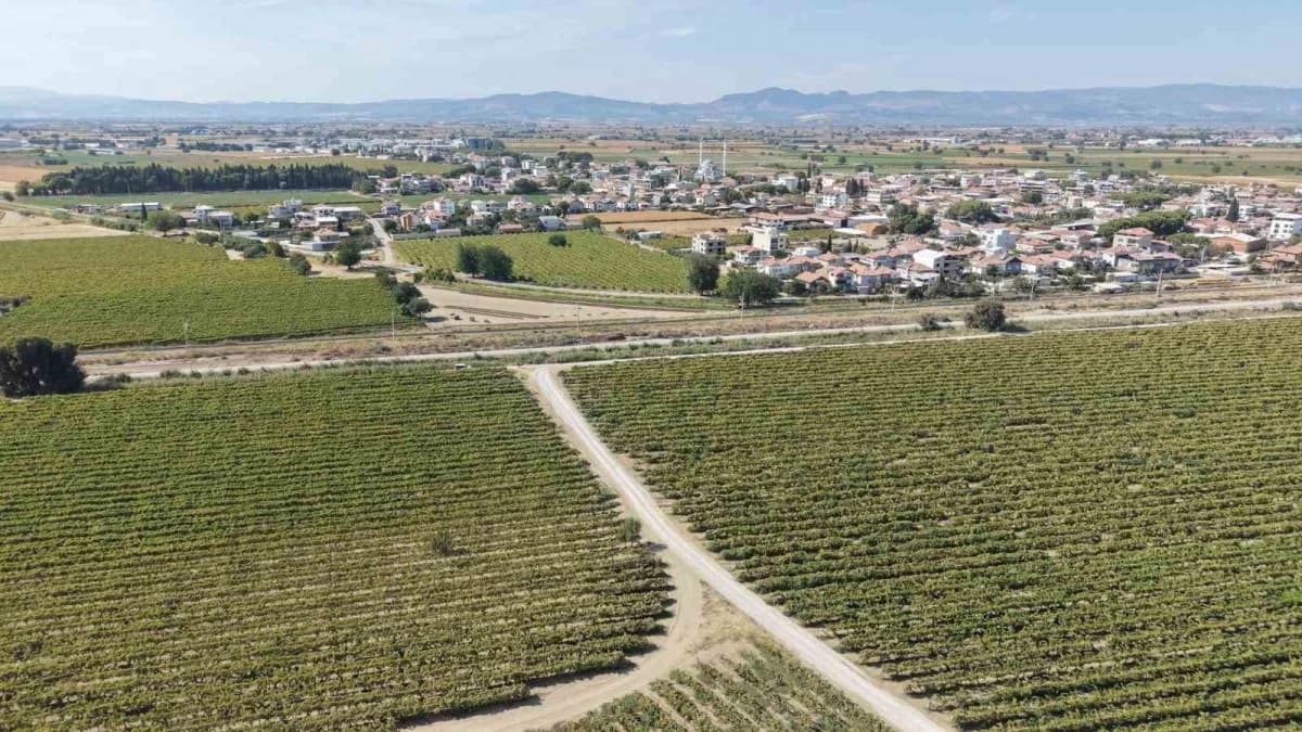 Kırsal mahallelerdeki sorunları en hızlı şekilde çözüme kavuşturan Şehzadeler Belediyesi, ilçeye bağlı Karaağaçlı Mahall