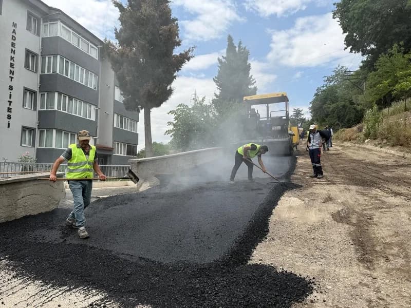 Karabük Belediye Başkanı Özkan Çetinkaya’nın göreve geldiği günden bu yana geçen 2 yıllık süreçte 145 bin ton sıcak asfa
