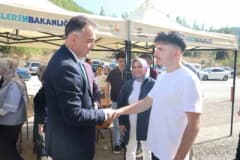 Karabük’te öğrenci yurtlarında barınma süreçlerini inceleyen Vali Oktay Çağatay ve beraberindekiler