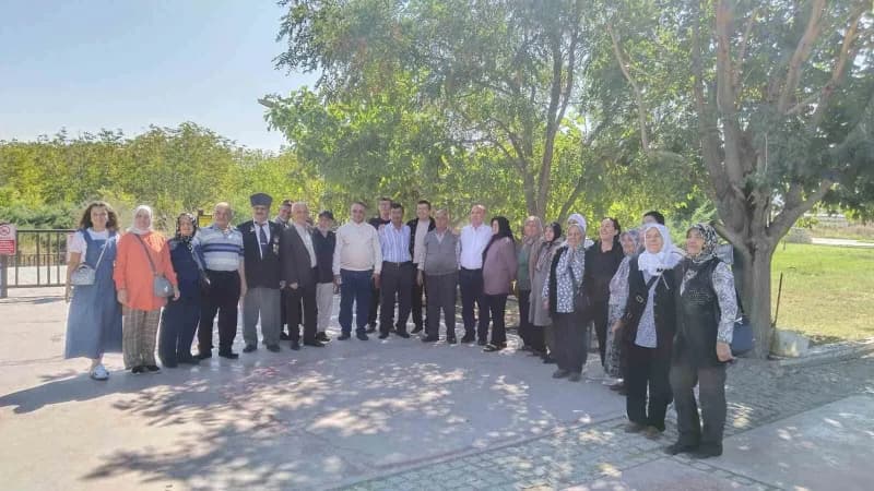 Karacasu Kaymakamlığı tarafından düzenlenen Pamukkale gezisine katılan gaziler ve şehit yakınları Denizli’de