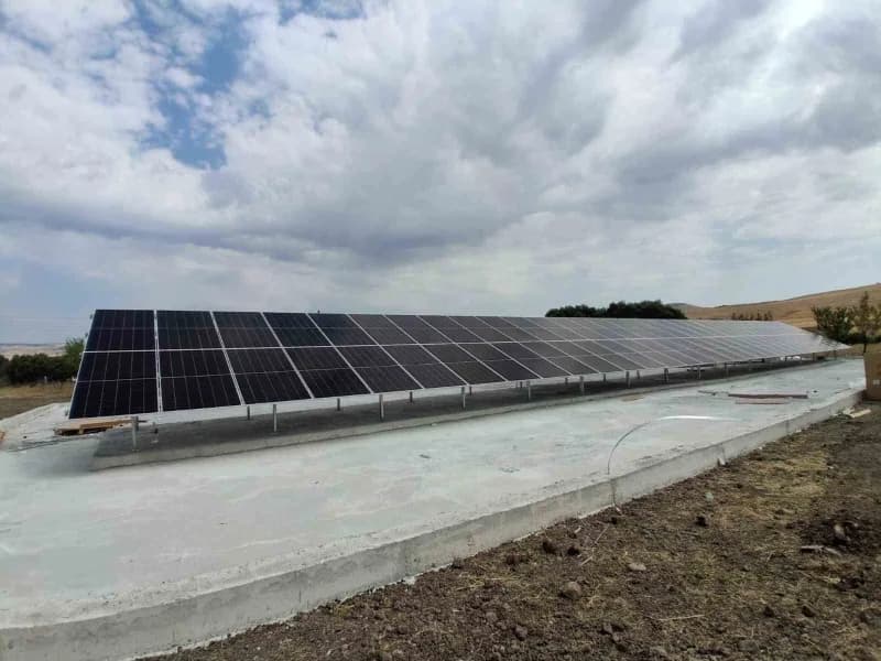 Karakoçan ilçesinde köylerde yapılan altyapı ve yol çalışmaları