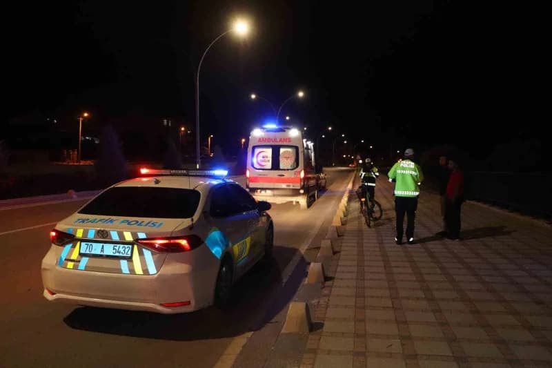 Karaman’da plakası henüz belirlenemeyen bir aracın çarptığı bisikletin 16 yaşındaki sürücüsü yaralandı.