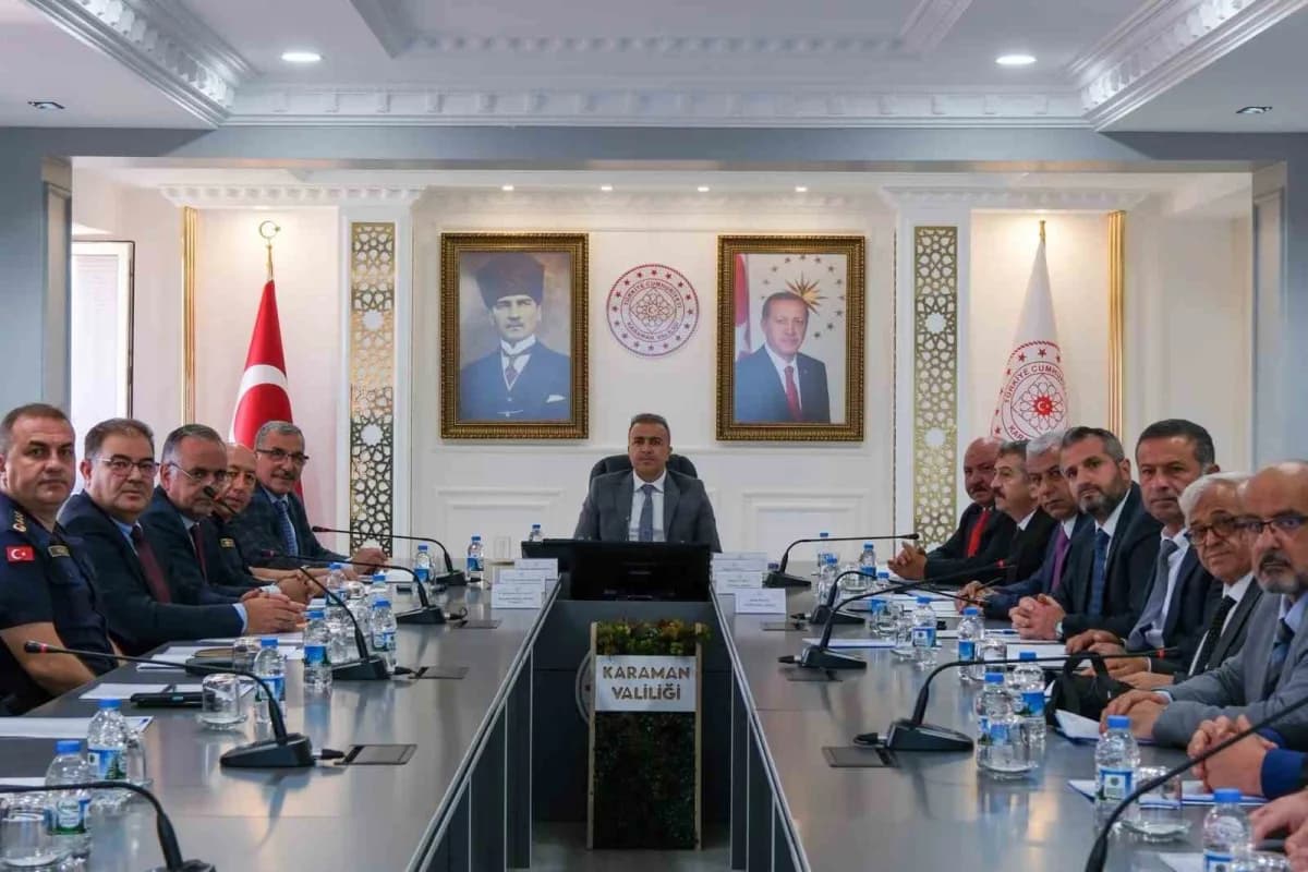 Karaman’da üniversite güvenliği için düzenlenen koordinasyon toplantısından bir kare