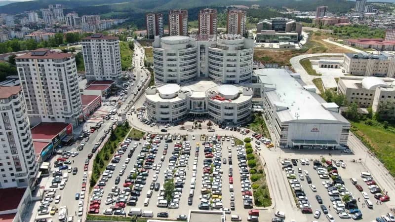 Kastamonu Küre ilçesindeki tekstil atölyesinde karbonmonoksit gazından etkilenen işçiler hastaneye kaldırıldı