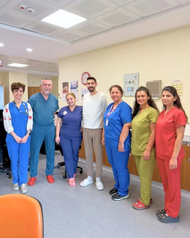 Antalya ve Isparta’da farklı sağlık kuruluşlarına başvuran 30 yaşındaki Veli Kapan’ın karın bölgesinde tespit edilen yak