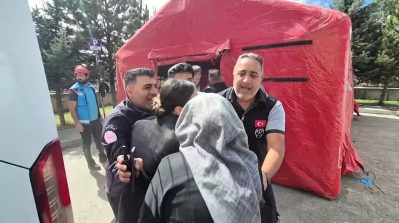 Kars’ta 6.5’lik deprem senaryosu! Türkiye’nin deprem gerçeği sahada canlandırıldı