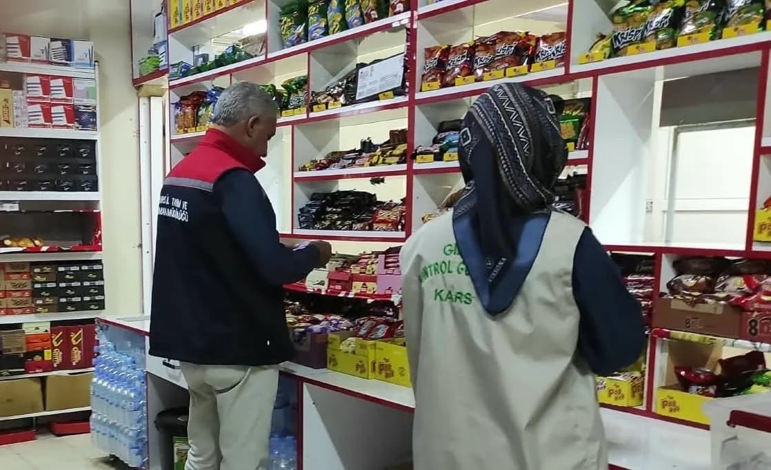 Kars’ta okul kantinleri ve yemekhaneler denetleniyor(Kars-iha)