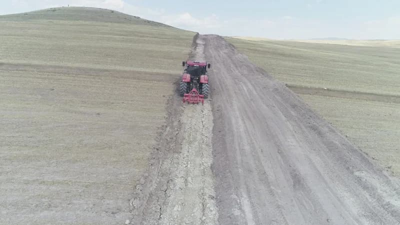 Kars’ta 200 bin dekarlık tarım arazisi yeniden şekilleniyor(Kars-iha)
