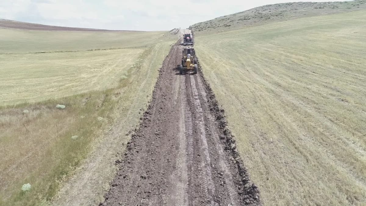 Kars’ta 200 bin dekarlık tarım arazisi yeniden şekilleniyor(Kars-iha)